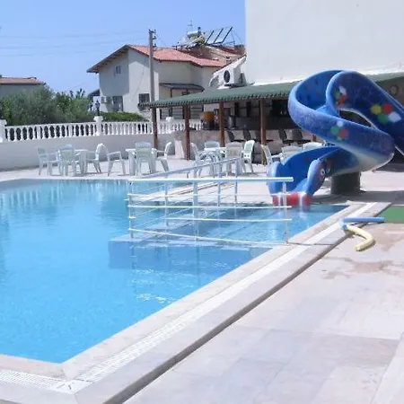 Blue Egeria Park Κουσάντασι